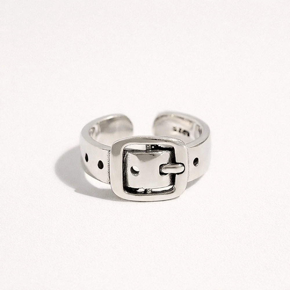 Sculpt Buckle Ring